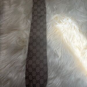 Tie